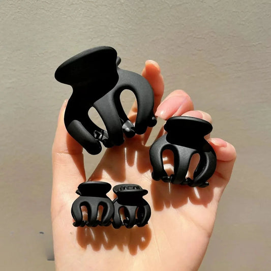 https://ae01.alicdn.com/kf/Se72efe01ff8a4a7a80c2b99f053c1604D/Korean-Fashion-Hight-Ponytail-Hair-Claw-Clip-Acrylic-Small-Hair-Claws-Women-Girls-Shark-Clips-Headwear.jpg